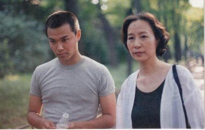 ​63岁奚美娟近照：35岁首部电影拿影后，撞脸吕中，39岁产子遭婚变