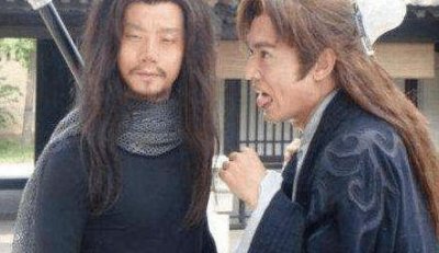 ​还记得《宝莲灯》的哮天犬吗？穿上军装的他，气质180度翻转