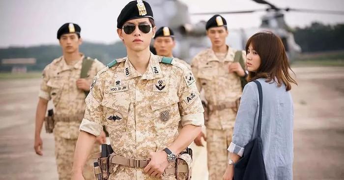 宋仲基宋慧乔离婚：在遇到对的人之前，先让它陪着你走下去吧。