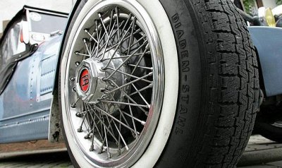 ​翻新胎和新胎怎么识别