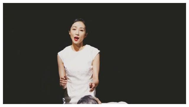 韩雪带病演出仍受质疑，只因演出前诚实告知会全程“假唱”