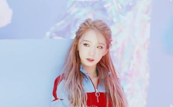 火箭少女年龄相差10岁，孟美岐的C位换人了？粉丝发声：凭什么