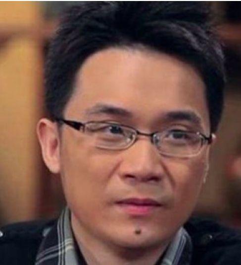 蔡明儿子居然是他,相貌平平却才华横溢,多次在大众眼前却无人识