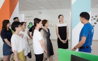 ​41岁奥运冠军周苏红履新职！再婚后很少现身，穿着干练气质很出众