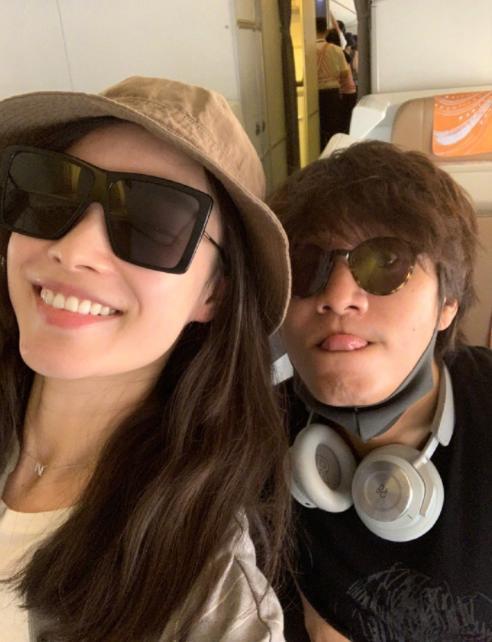 倪妮陈坤亲密出游,穿“闺蜜装”胜似爱侣,粉丝喊话在一起!