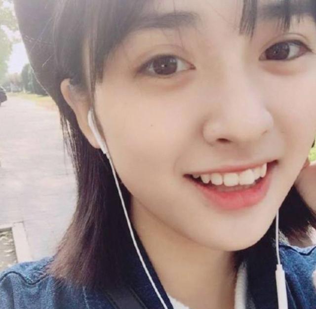 《小美好》为啥她是女主,看完这些照片就知道了,不火那是不可能