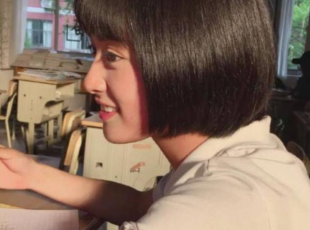 《小美好》为啥她是女主,看完这些照片就知道了,不火那是不可能