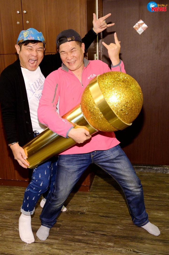 他是台湾知名主持人,曾因私密视频遭勒索3500万,今62岁热心公益