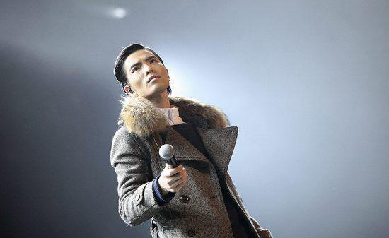 萧敬腾承认恋情,节目中大方表白经纪人,太令人羡慕了!