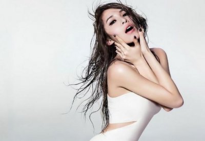 ​萧亚轩亲自回应感染HIV事情，网友：谁让你私生活混乱