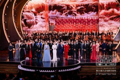 ​王文轩受邀第29届中国金鸡百花电影节   坚守热爱致敬电影人