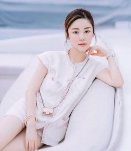 ​香港名媛遇害后，富二代老公精神状态曝光，透露会照顾好所有子女