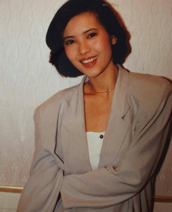 一代女神半生被毁,蓝洁瑛亲口指认遭曾志伟性侵原视频曝光!