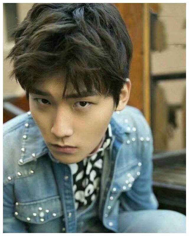 邢昭林拿生命模仿杨洋,没有能力证明自己,捆绑杨洋蹭热度