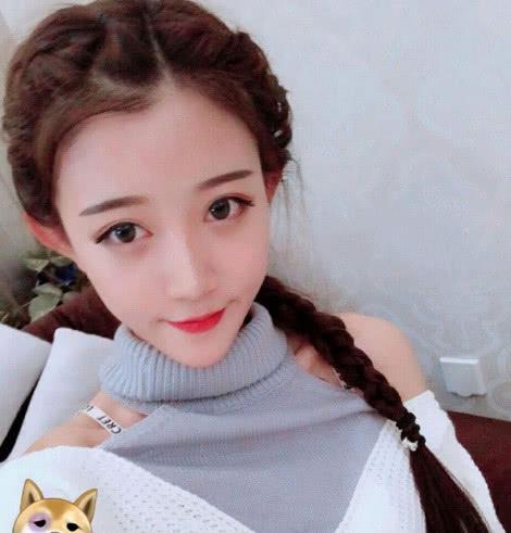 小伊伊与牌牌琦母亲同框,婆婆眼神满是“嫌弃”?婆媳关系堪忧