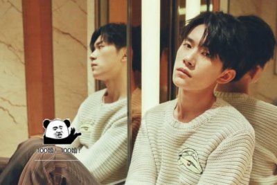 ​易烊千玺被吹过头了？寸头照生图被扒出，大佬发际线有点感人！