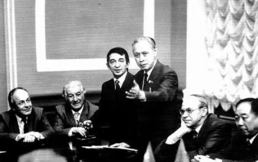 糖丸爷爷走了!给孩子服用过期脊灰疫苗,你们对得起他吗