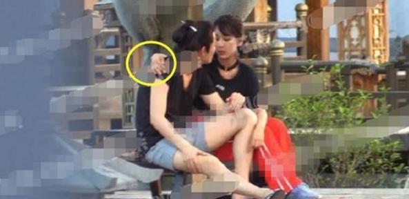 杨紫探班秦俊杰，两人小别胜新婚，下一个动作让人脸红