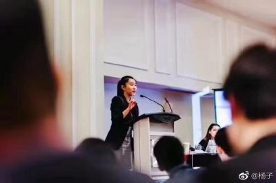 ​杨子15岁的女儿考取哈佛，气质不输黄圣依，和爸爸是朋友关系