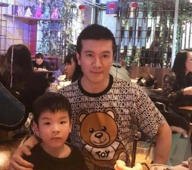 杨子15岁的女儿考取哈佛,气质不输黄圣依,和爸爸是朋友关系