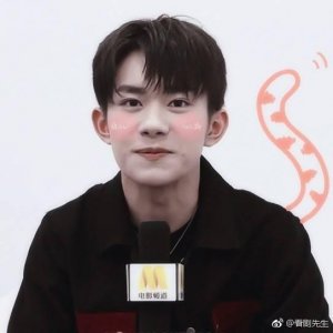 ​易烊千玺工作室维权声明，喜欢大佬的鹤儿们看过来，不要被骗啦