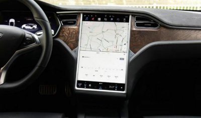 ​汽车显示屏一闪一闪的是什么问题