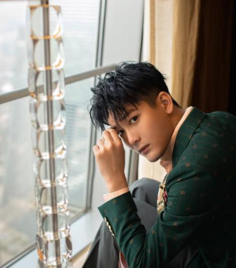 熊梓淇新剧终于官宣，女主是“初恋女神”的她，网友看完后沸腾了