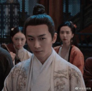 ​陈晓新剧开拍，35岁状态遭质疑，网友讨论他的演技和形象！