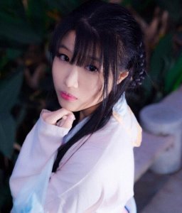 ​出道一年就爆红，21岁凭一首歌狂吸百万粉丝，今携新作品再次霸屏