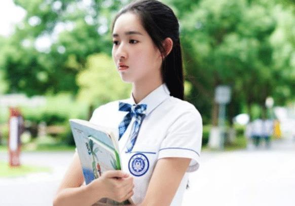 继《少年派》,邓小琪终于官宣新剧,男主是熟悉的他,CP感十足