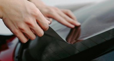 ​汽车前挡玻璃贴膜后需要注意哪些