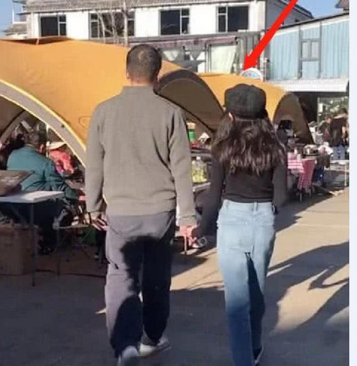 那英和王菲的女儿,一个高级一个网红,只相差1岁却有天壤之别!