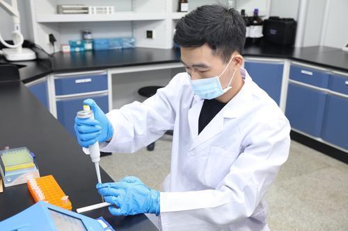 腻害！凭一小撮毛发就能让吸毒者原形毕露