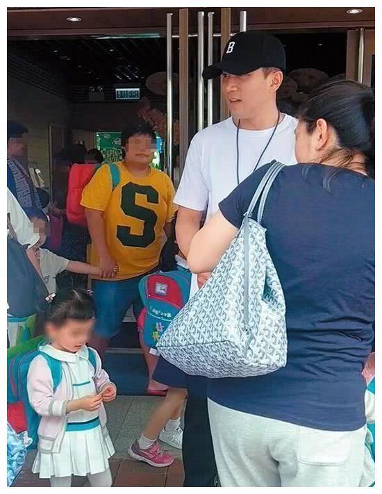 刘恺威女儿小糯米正面照曝光,高颜值遗传了妈妈杨幂的基因