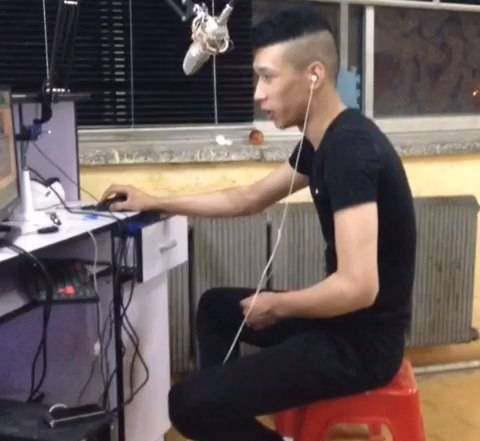 仙洋徒弟怒怼天佑,建议快手官方封杀天佑!