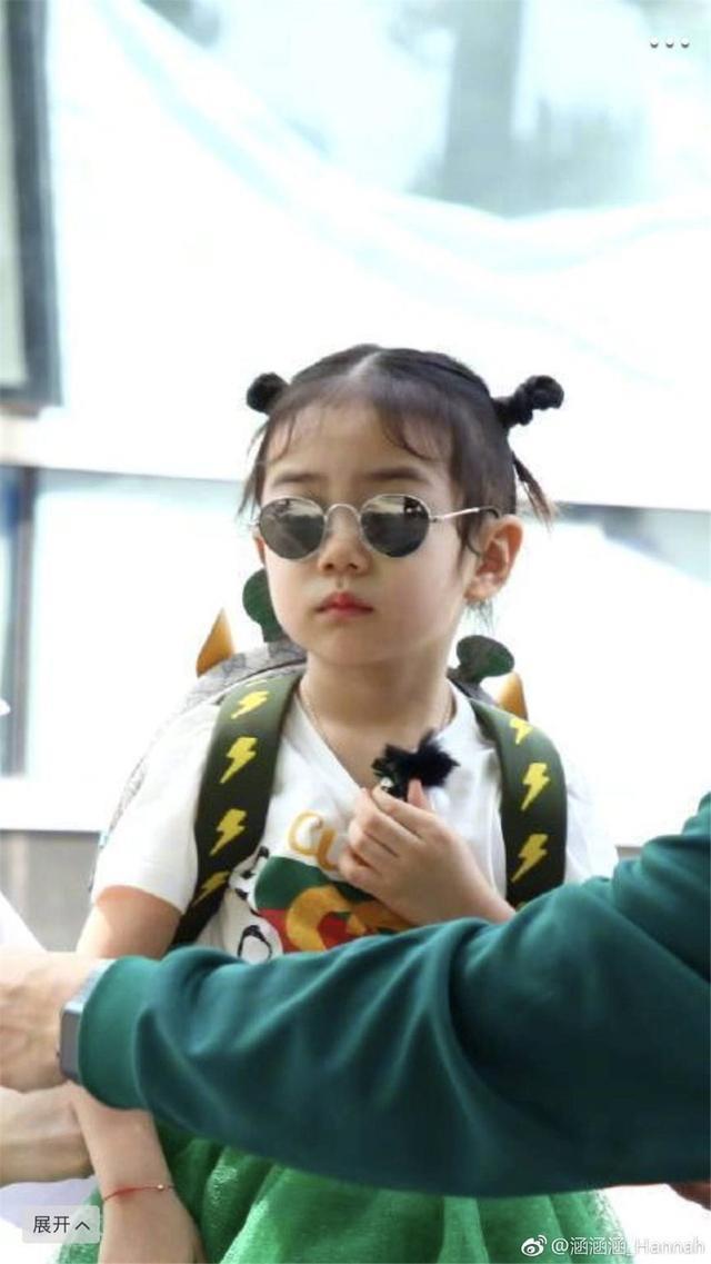戚薇女儿首曝光! 网友震惊直呼: 基因太强大!