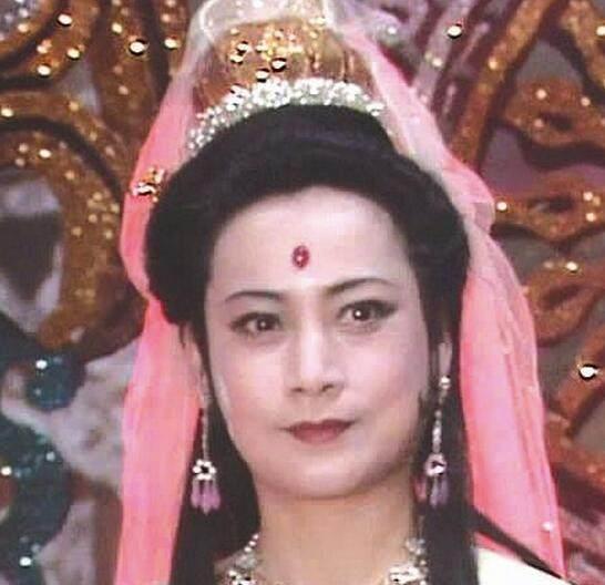 盘点娱乐圈扮演过观音菩萨的十大女星: 第一张最经典