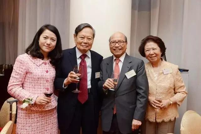 95岁杨振宁仅给41岁妻子翁帆留下一套房，娶她原来另有隐情
