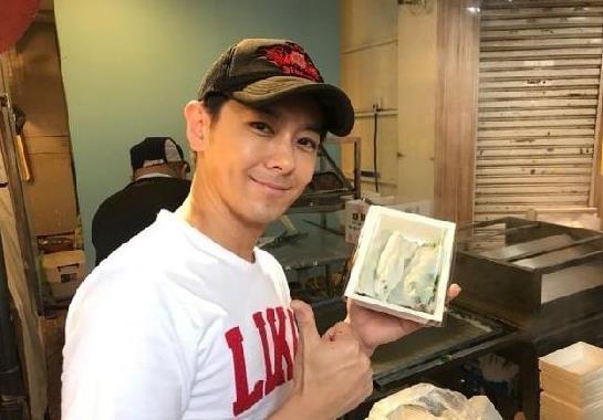 早已身价上亿的林志颖,却有一个摆地摊的哥哥