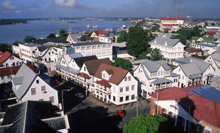 亲近中国的南美小国,不仅过春节,还把客家话作为国家的法定语言