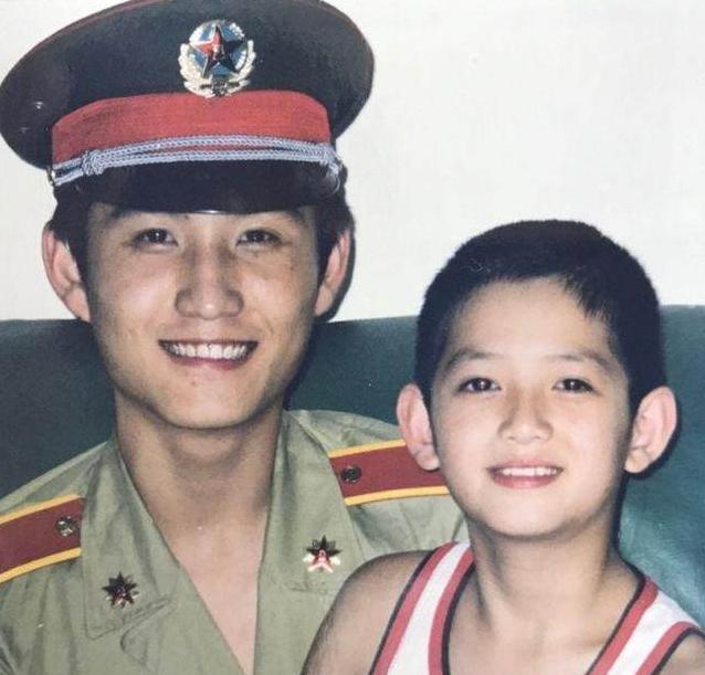 马可37岁哥哥近照曝光!俩兄弟同闯娱乐圈,但地位却截然不同!