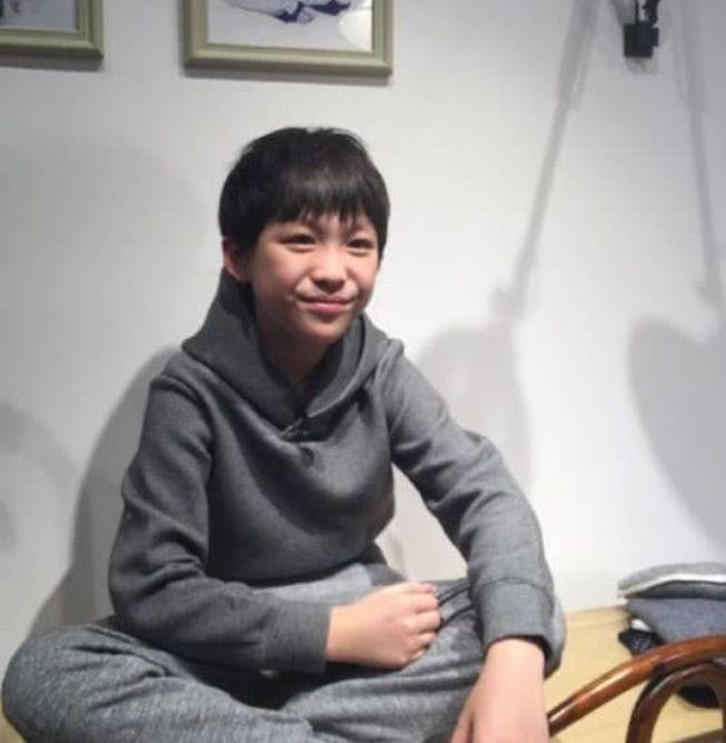 曾是文章的“儿子”，3岁就出道，如今13岁拿飞机驾照令人称赞