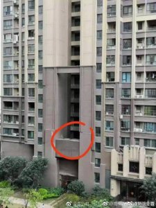 ​广西南宁一25岁母亲将4岁儿子抛下31楼后跳楼自杀