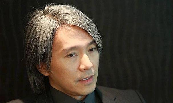 星爷近照难掩沧桑,57岁至今未婚,身价60亿