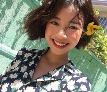 ​中分短发烫发韩范图片，全是韩国小姐姐大爱款