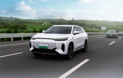 ​奇瑞风云T10获吉尼斯纪录：满油满电跑了2169km 插混SUV中续航最高