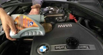 ​一万公里换一次机油可以吗