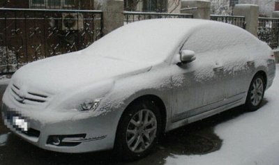 ​冬天车子放在外面会不会冻坏