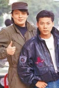 ​刘文正和费翔（刘文正和费翔哪个帅）