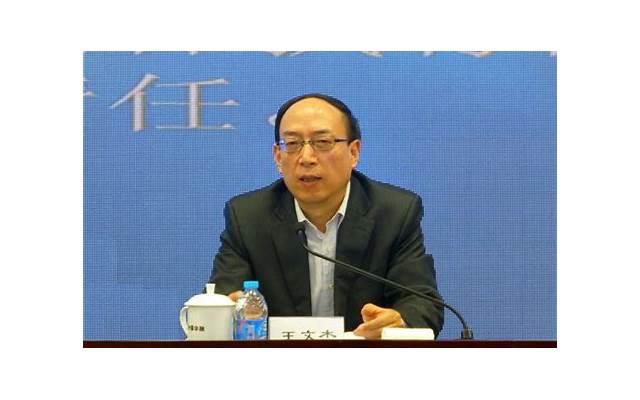 伪装者阿香的真实身份(就表明了明诚的身份要低一等) 伪装者阿香的真实身份(就表明了明诚的身份要低一等)